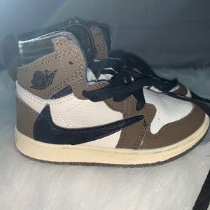 travis scott jordan 1s